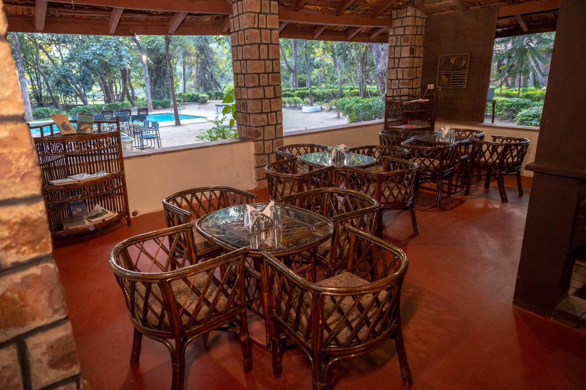 ไทเกอร์ เทรล รีสอร์ต Hotel Tala  ภายนอก รูปภาพ