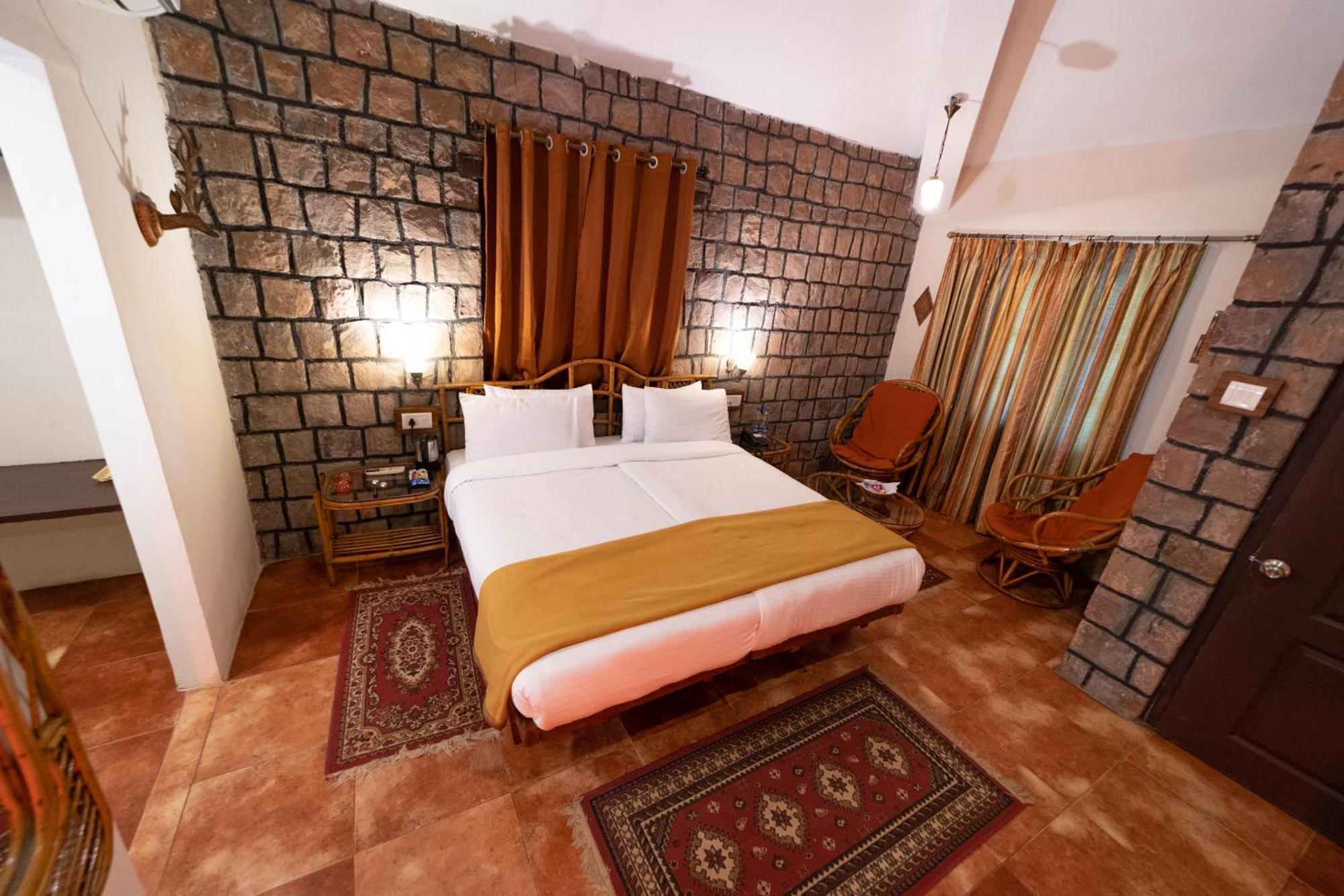 ไทเกอร์ เทรล รีสอร์ต Hotel Tala  ภายนอก รูปภาพ
