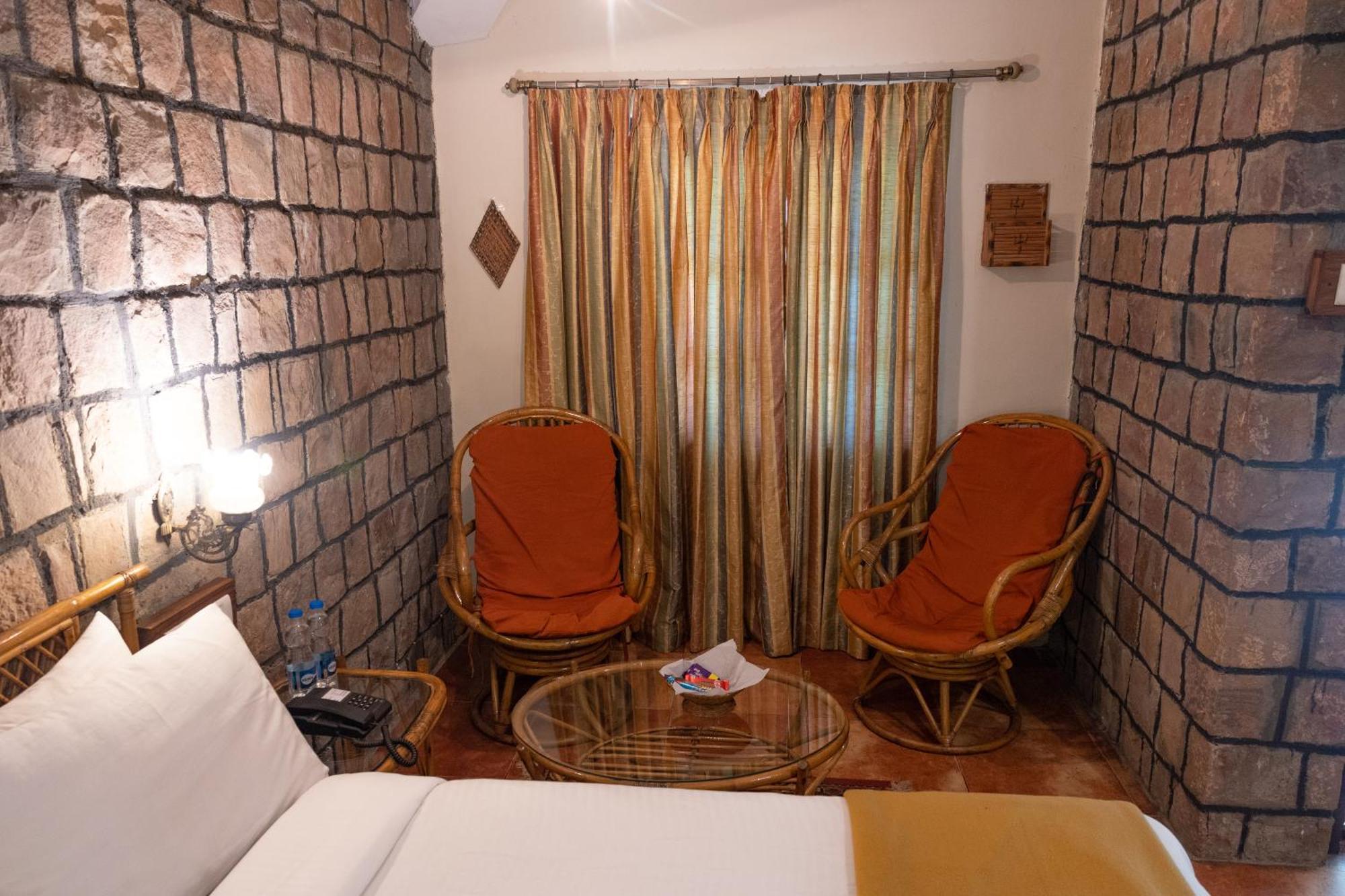 ไทเกอร์ เทรล รีสอร์ต Hotel Tala  ภายนอก รูปภาพ
