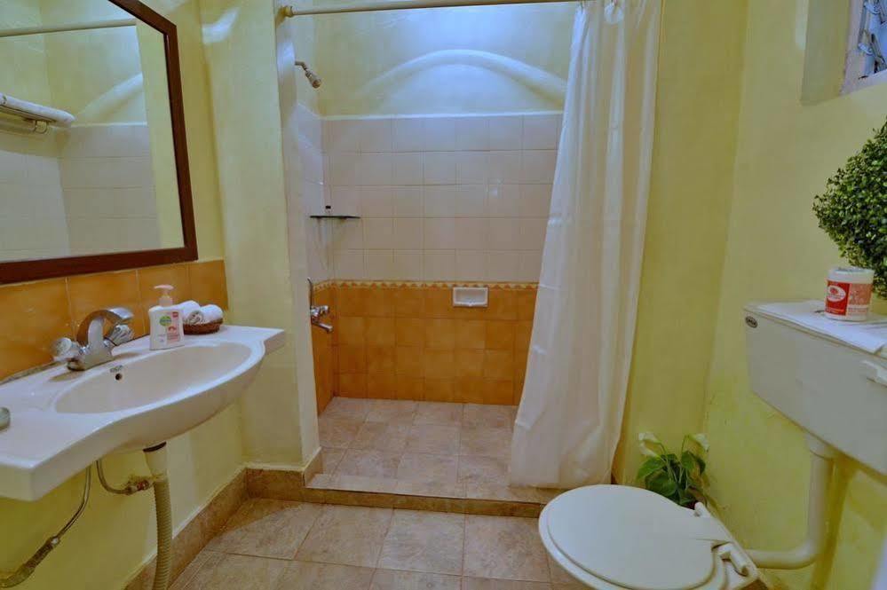 ไทเกอร์ เทรล รีสอร์ต Hotel Tala  ภายนอก รูปภาพ